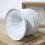 DaoRier Continental Vintage-Stil Eisen Kerzenständer Home Decoration Eisenkunst Spitze Kerzenständer House Hochzeit Tischdekorationen,1 Stück Size 10*9*7.5cm - 4